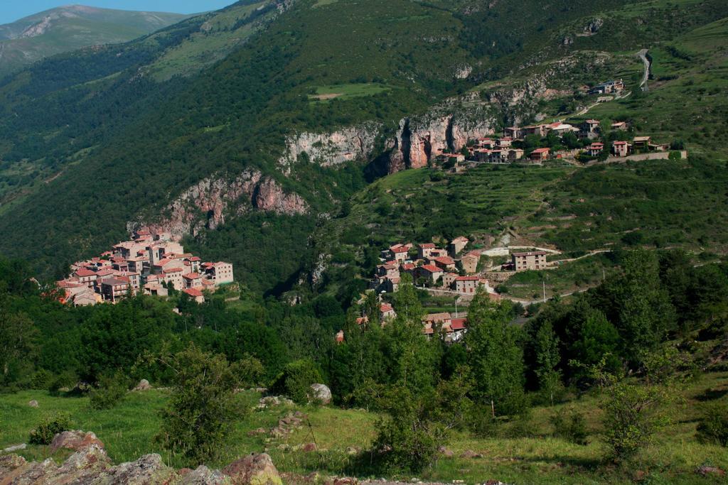 La Closa Castellar De N'Hug Bagian luar foto